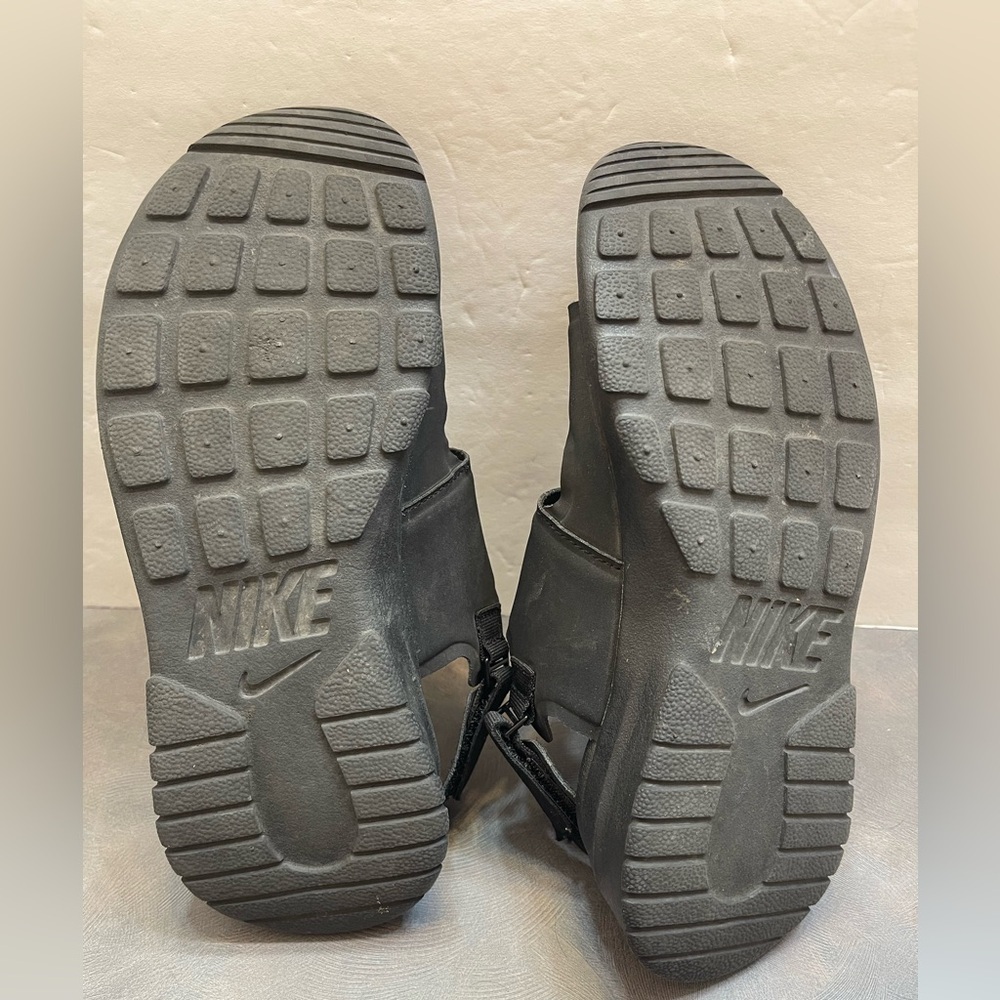 Nike Tanjun Black White Womens Strappy Beach Water Walking Sandals Slip On 7 - Picture 7 of 8